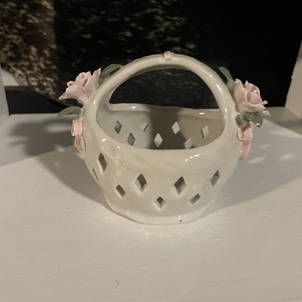 Porcelain Hand Painted Flower‎ Basket Vintage